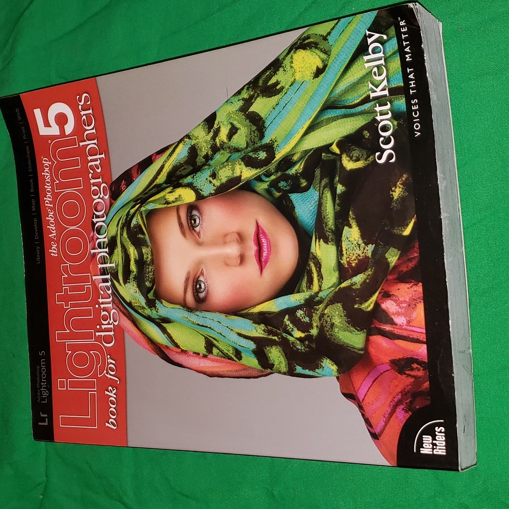 Lightroom 5 book for digital photographers by Scott Kelby Paper Back